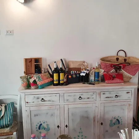 Is Solinas Nocleg ze śniadaniem Masainas