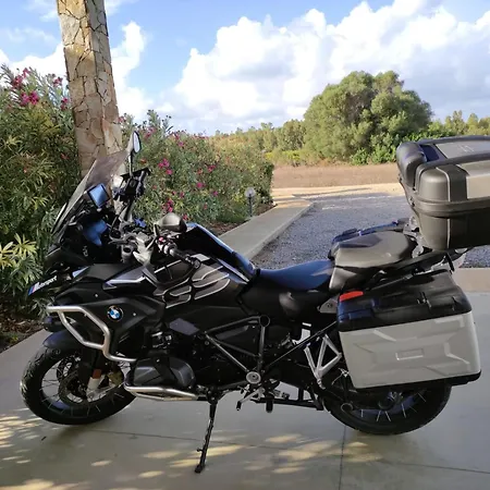 Is Solinas 住宿加早餐酒店 Masainas