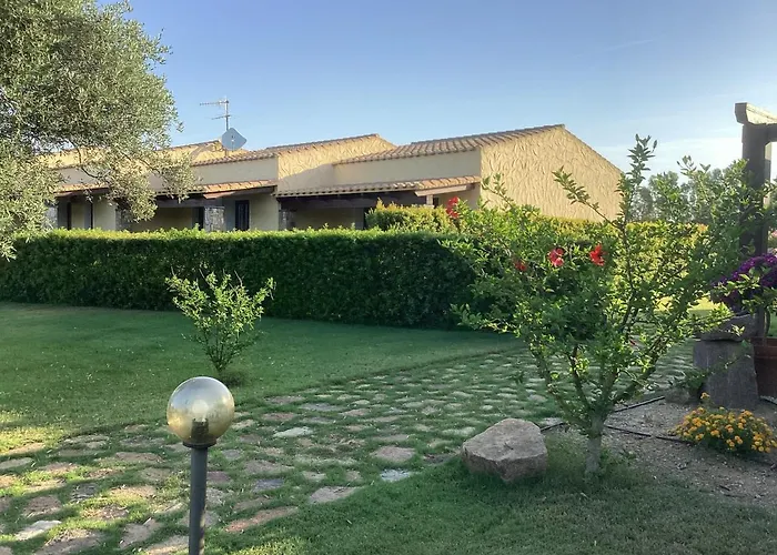 住宿加早餐酒店 Is Solinas 3*