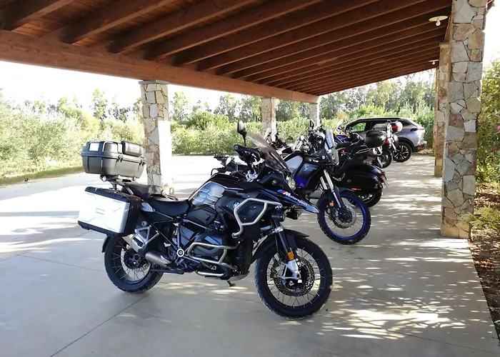 Is Solinas 住宿加早餐酒店