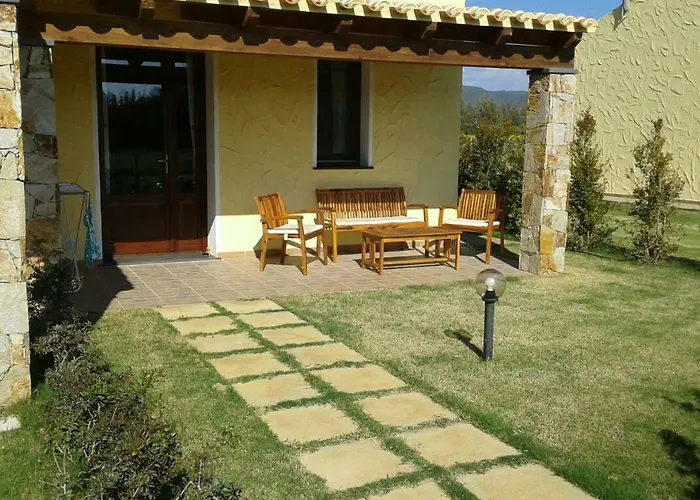 Is Solinas 住宿加早餐酒店